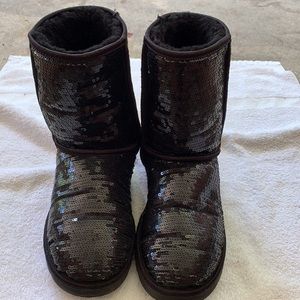 Black, sequin UGG. Size 8.